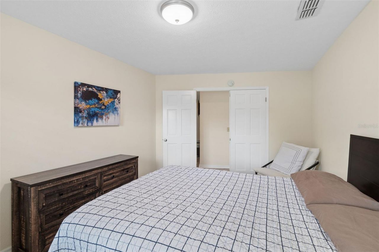 653 Timber Pond Drive , Brandon, FL 33510 Photo