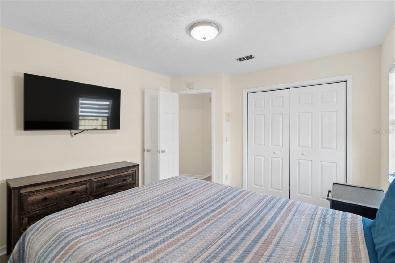 653 Timber Pond Drive , Brandon, FL 33510 Photo