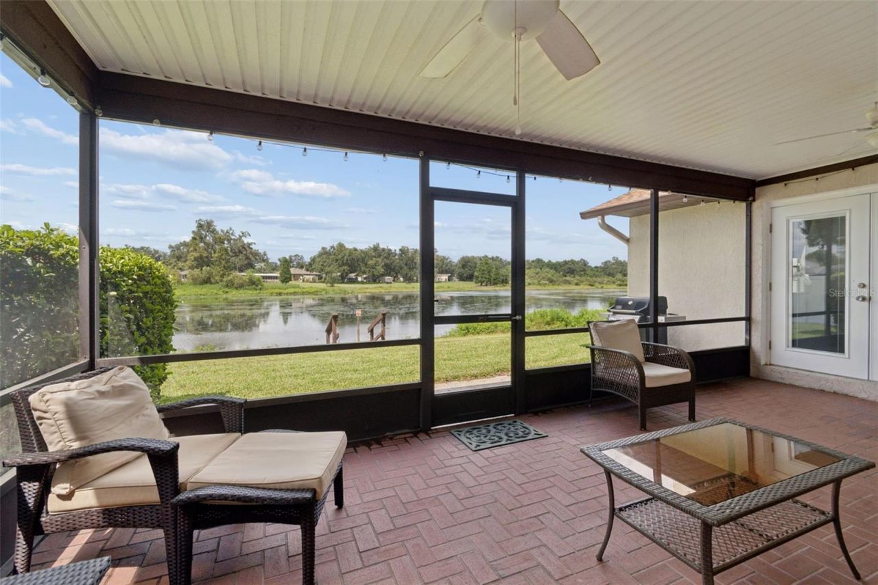 653 Timber Pond Drive , Brandon, FL 33510 Photo