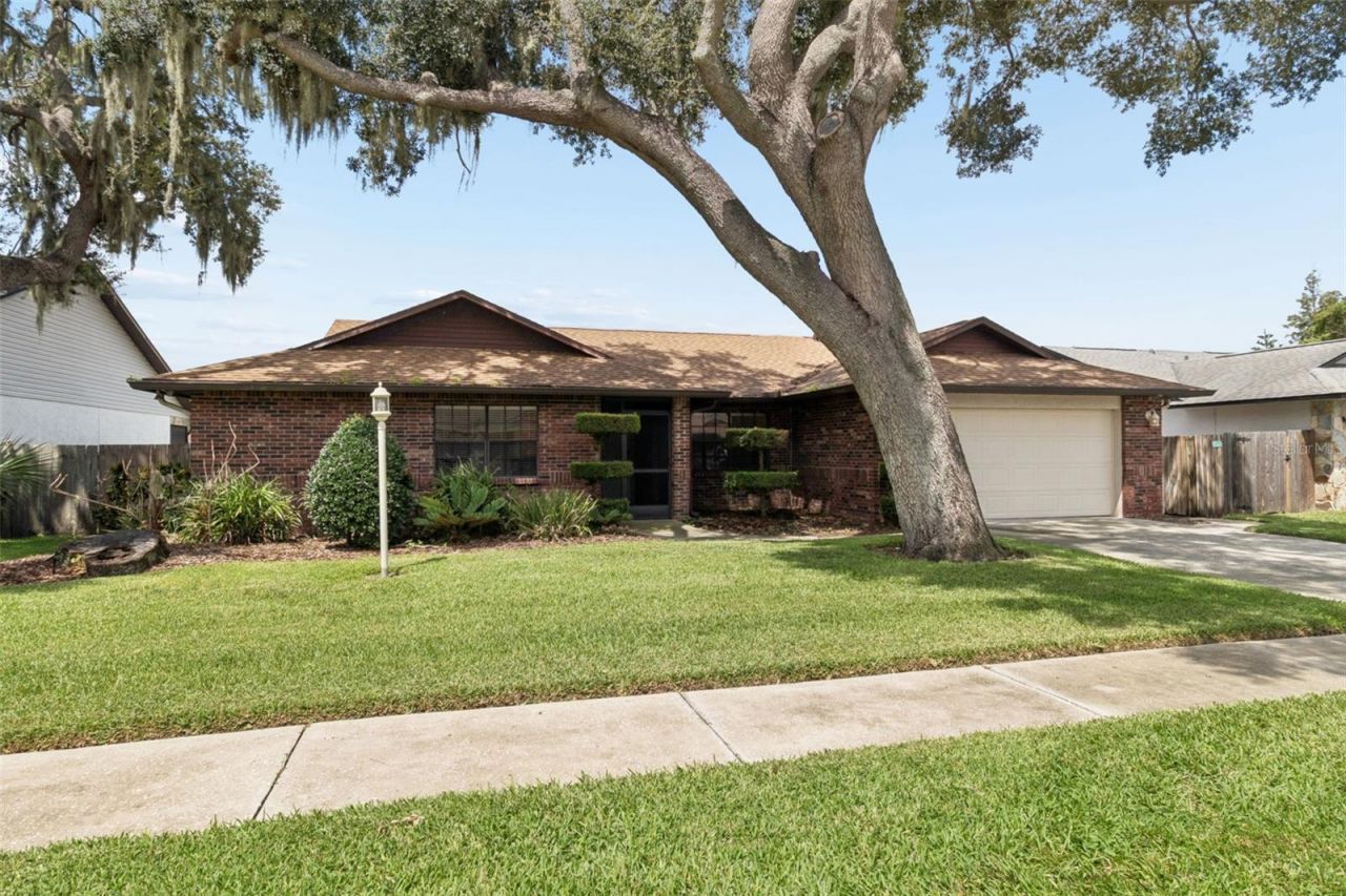 653 Timber Pond Drive , Brandon, FL 33510 Photo