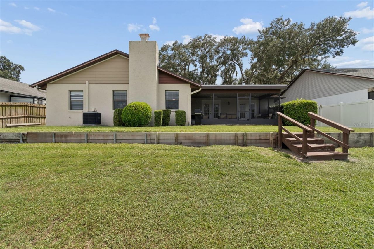 653 Timber Pond Drive , Brandon, FL 33510 Photo