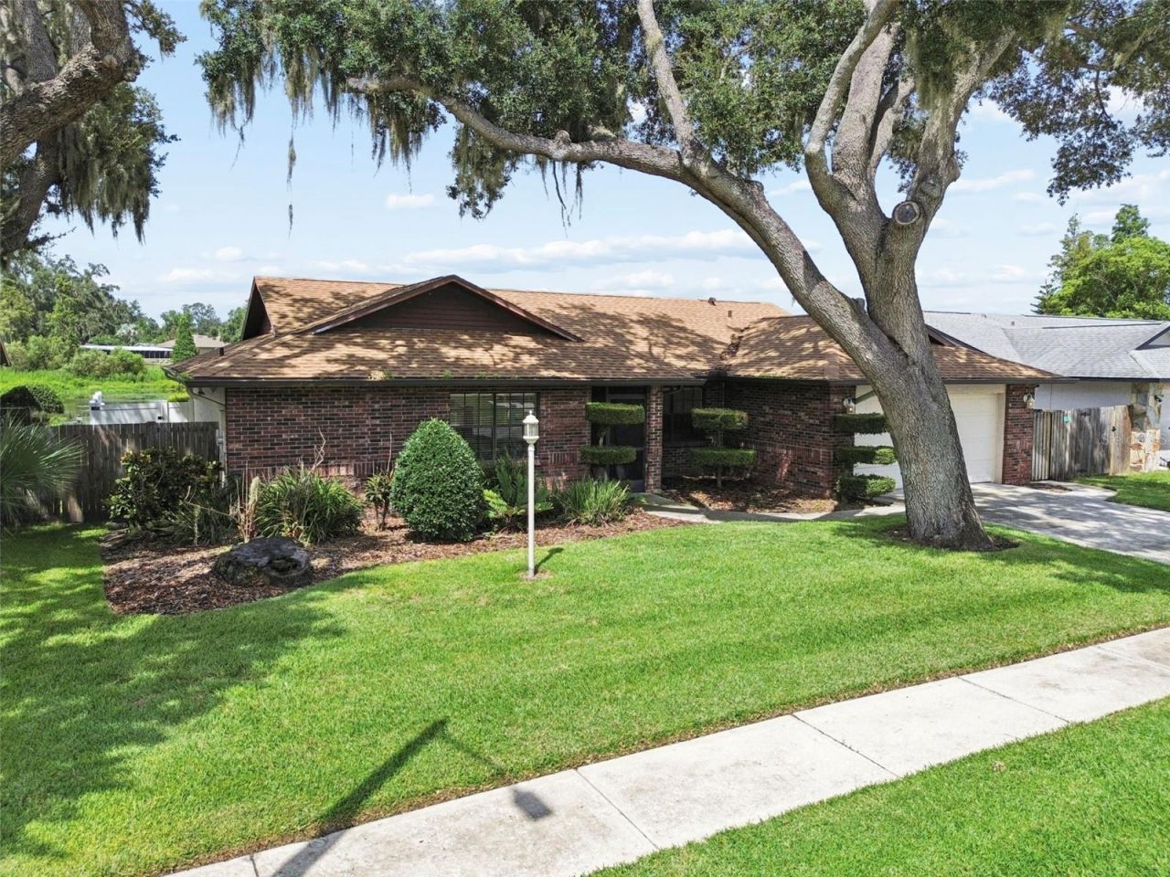 653 Timber Pond Drive , Brandon, FL 33510 Photo