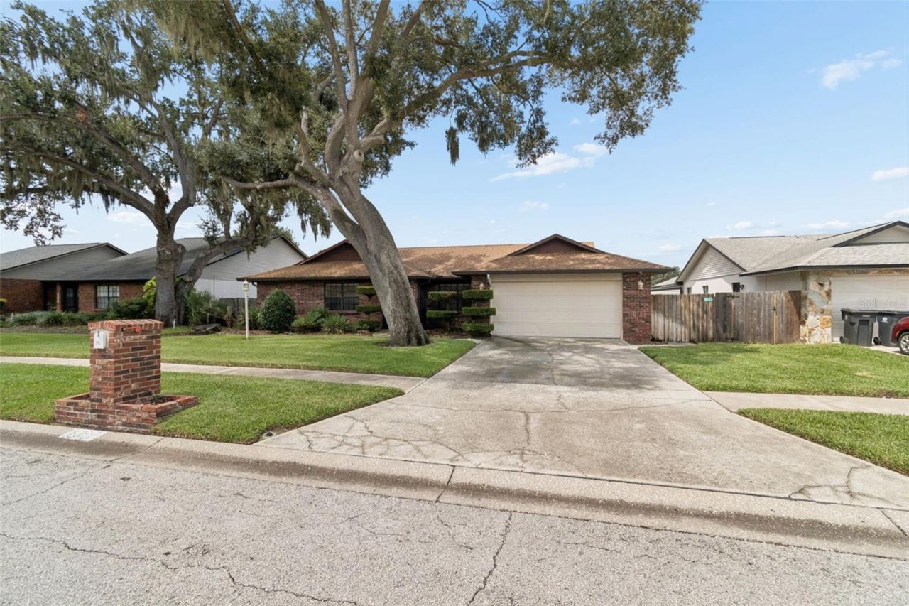 653 Timber Pond Drive , Brandon, FL 33510 Photo