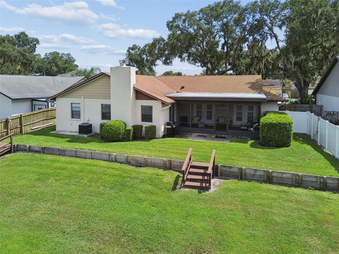 653 Timber Pond Drive , Brandon, FL 33510 Photo