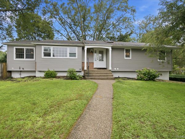 37 Storyland Lane, East Setauket, NY 11733