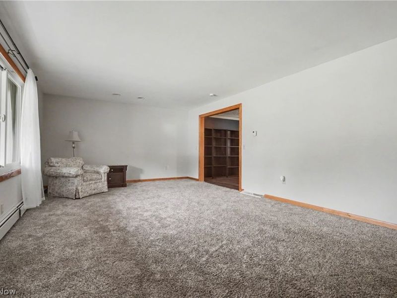 8524 Sleepy Hollow Drive NE, Warren, OH 44484 Photo 7