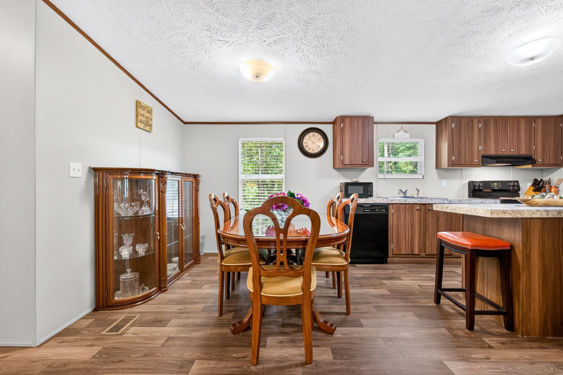 190 Miley Road Photo 11
