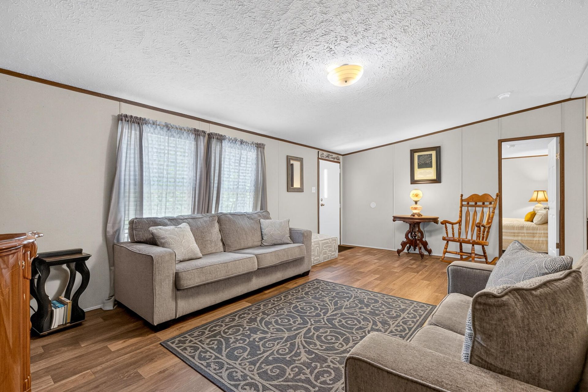 190 Miley Road Photo 9