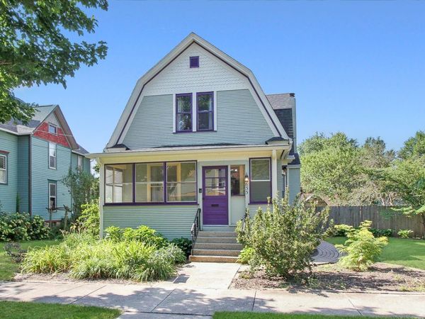 633 Lillie Street , Elgin, IL 60120
