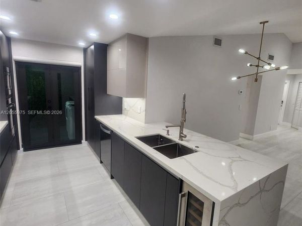 6376 NW 170th Ln , Unit 6376, Hialeah, FL 33015