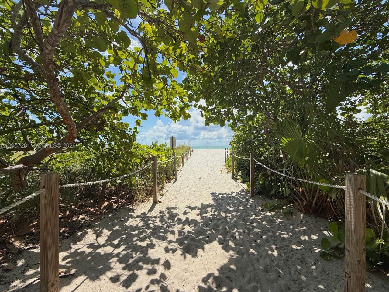 5701 Collins Ave , Unit 1508, Miami Beach, FL 33140 Photo