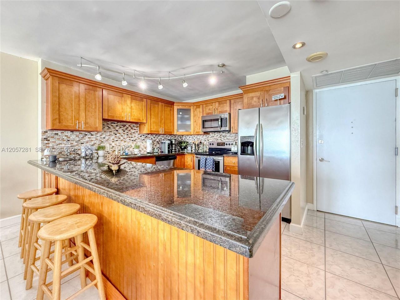 5701 Collins Ave , Unit 1508, Miami Beach, FL 33140 Photo