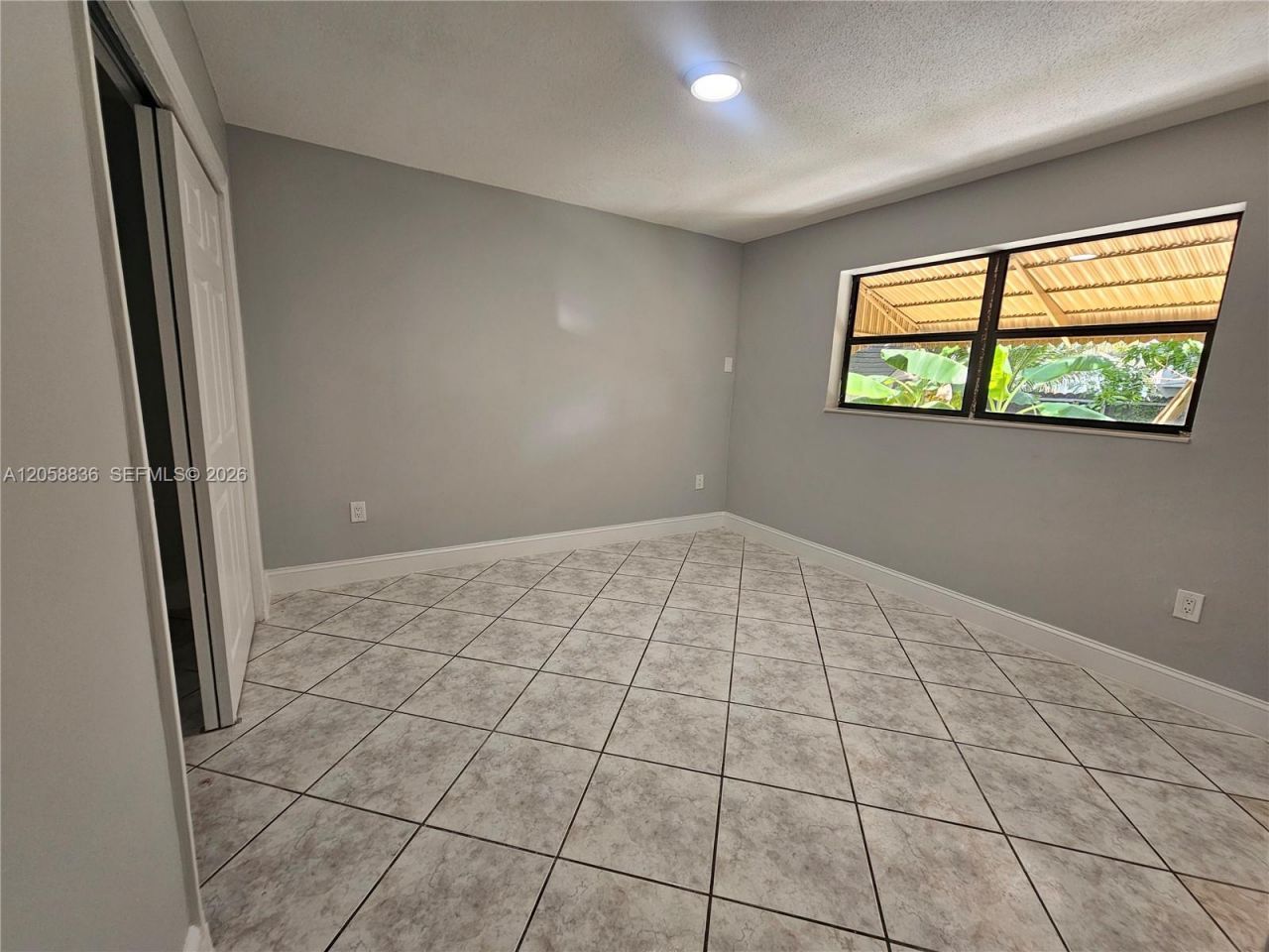 1373 NE 144th St , Unit -, Miami, FL 33161 Photo