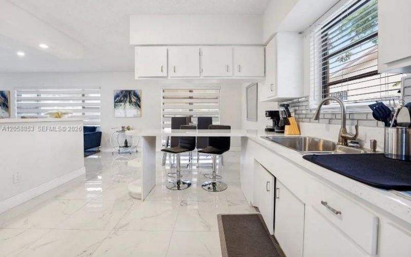 941 NW 180th Ter, Unit 1, Miami Gardens, FL 33169 Photo