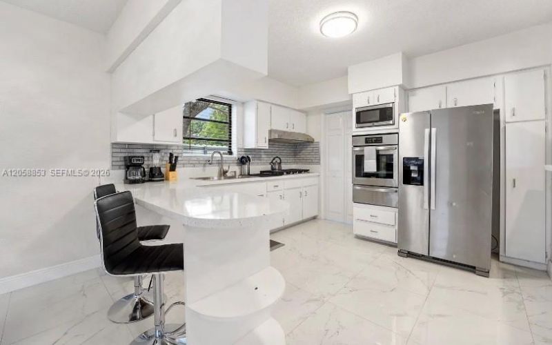 941 NW 180th Ter, Unit 1, Miami Gardens, FL 33169 Photo