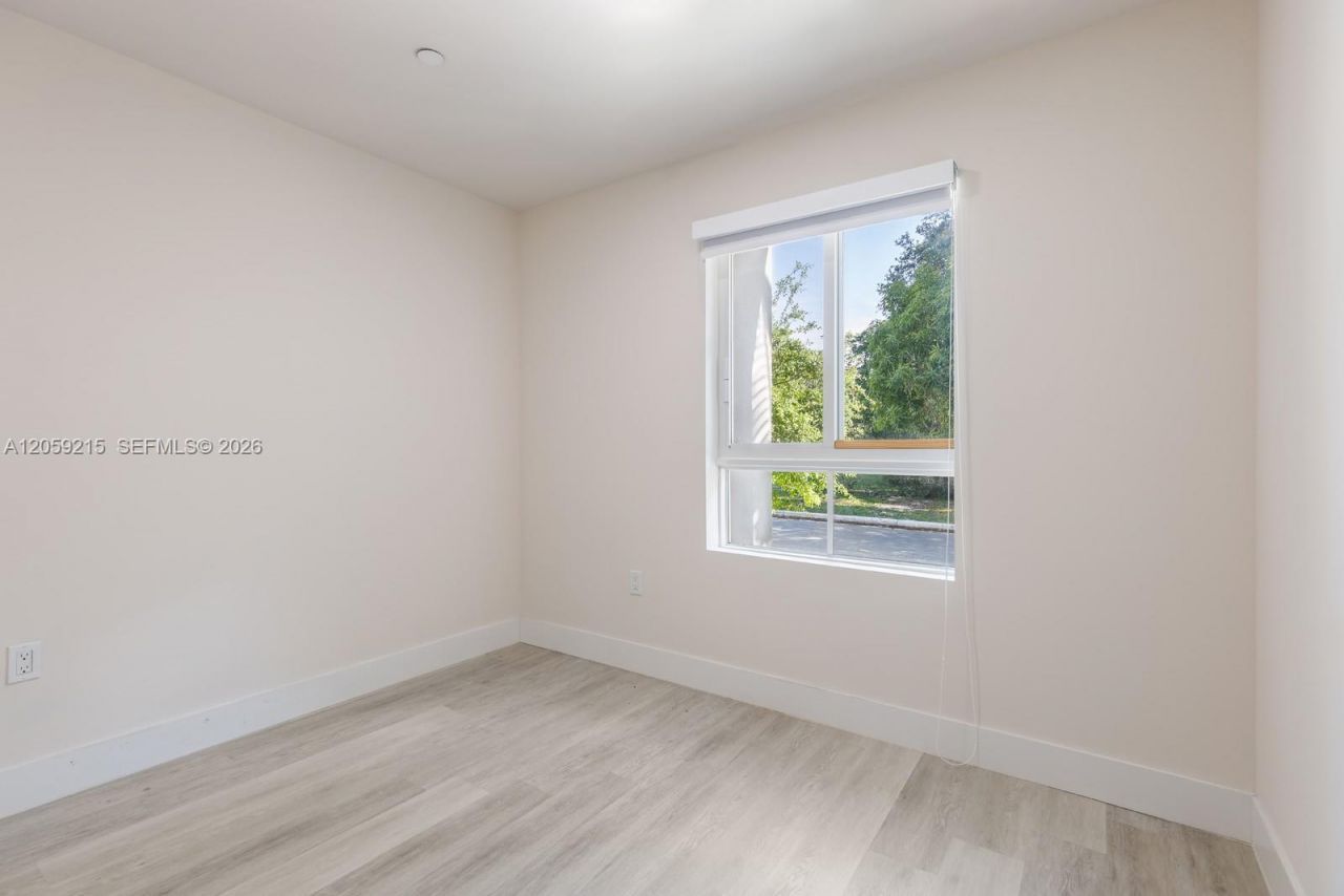 2505 NE 193rd St , Unit 4108, Miami, FL 33180 Photo