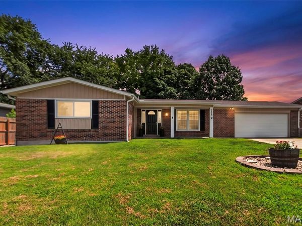 3020 Park Avenue , St Charles, MO 63301