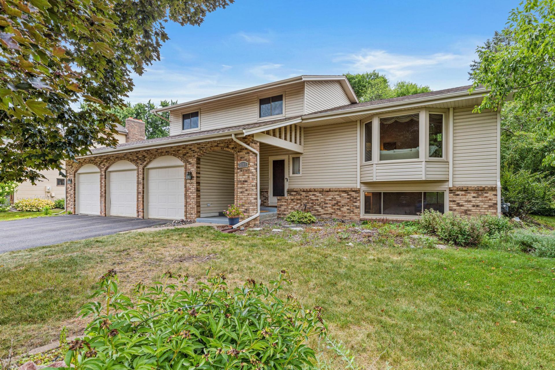4640 Goldenrod Lane N, Plymouth, MN 55442 Main Photo