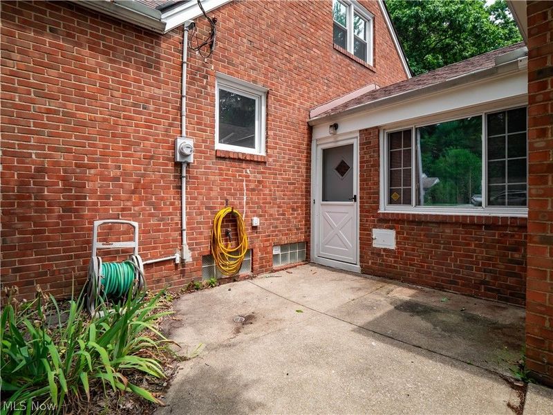 6531 Bonroi Drive , Seven Hills, OH 44131 Photo 6