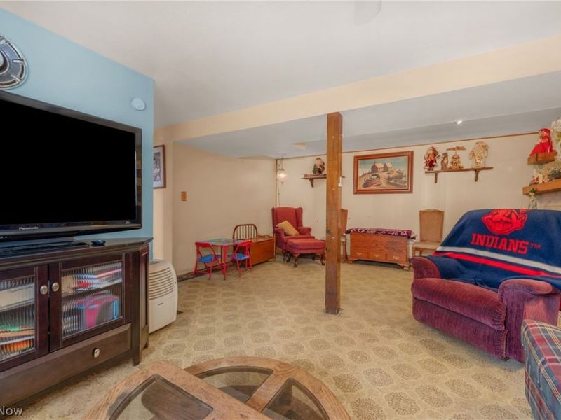 914 Stark Street , Sheffield Lake, OH 44054 Photo 31