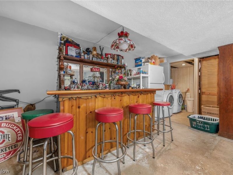 914 Stark Street , Sheffield Lake, OH 44054 Photo 35