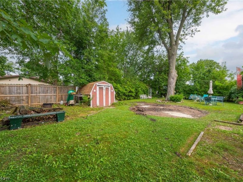 914 Stark Street , Sheffield Lake, OH 44054 Photo 44
