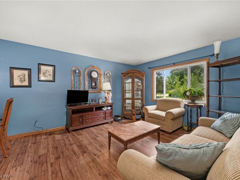 914 Stark Street , Sheffield Lake, OH 44054 Photo 8