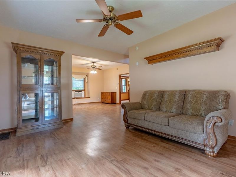 4718 Massillon Road, North Canton, OH 44720 Photo 15
