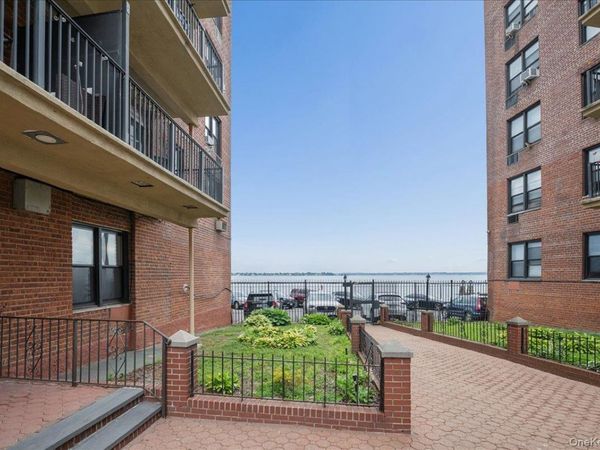 1130 Stadium Avenue , Unit 1J, Bronx, NY 10465