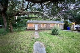 1335 5th Avenue photo 4
