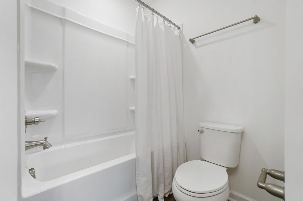 609 Trotters Lane Photo 34