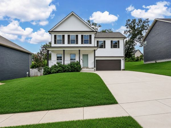 1381 Sussex Dr , Clarksville, TN 37042