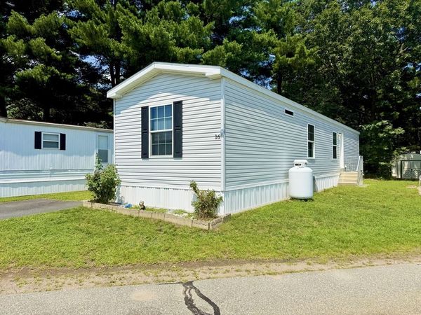 735 Memorial Dr, Unit 16, Chicopee, MA 01020
