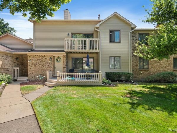 7096 Clements , West Bloomfield Twp, MI 48322