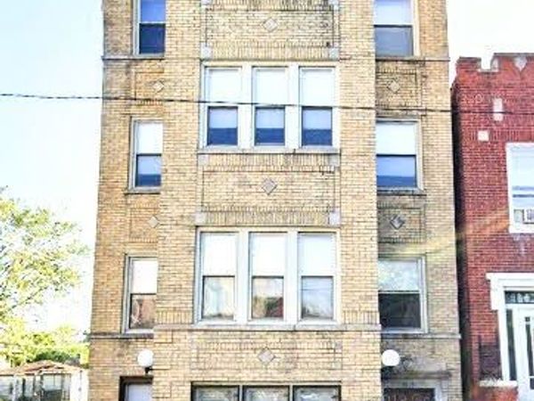 3819 W Fillmore Street , Chicago, IL 60624