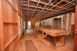122 Hanson Curtis Road  photo 4