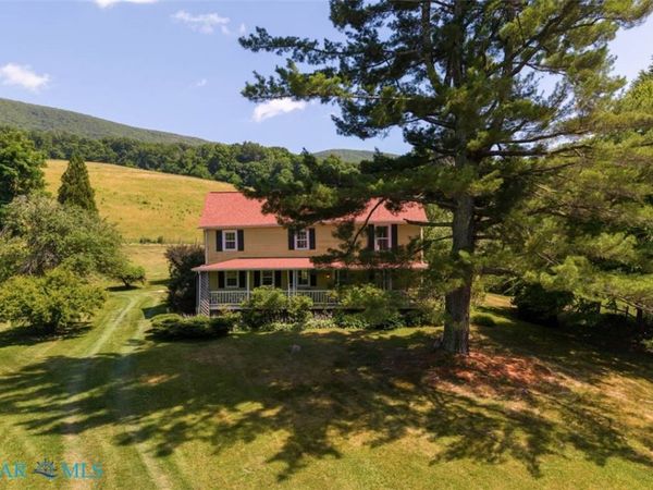531 Lowland Farm Road , Hot Springs, VA 24445