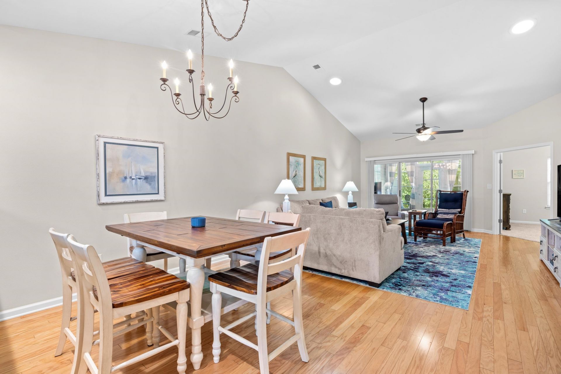 724 Pinehurst Ln.  Photo 10