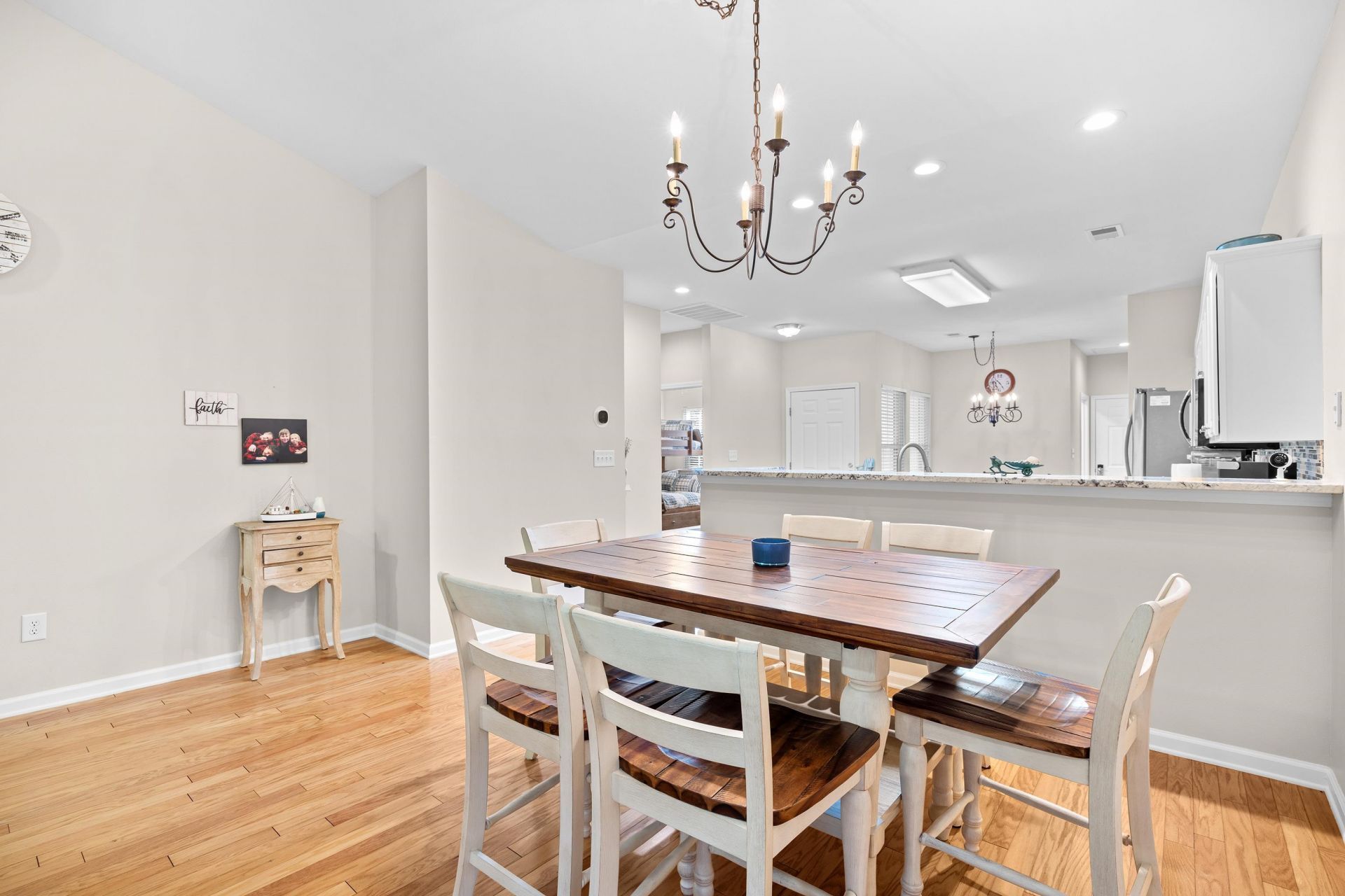 724 Pinehurst Ln.  Photo 12