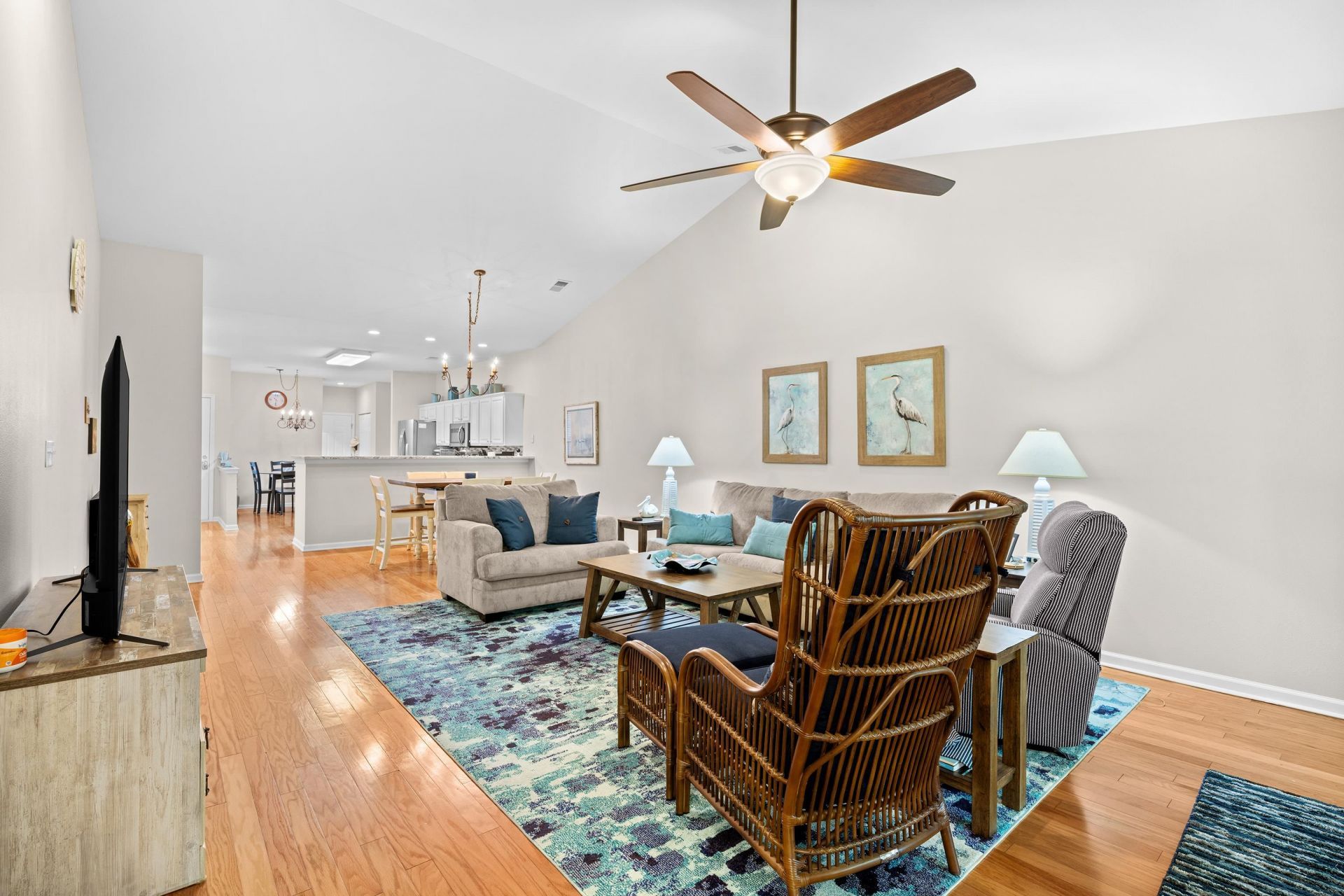 724 Pinehurst Ln.  Photo 15