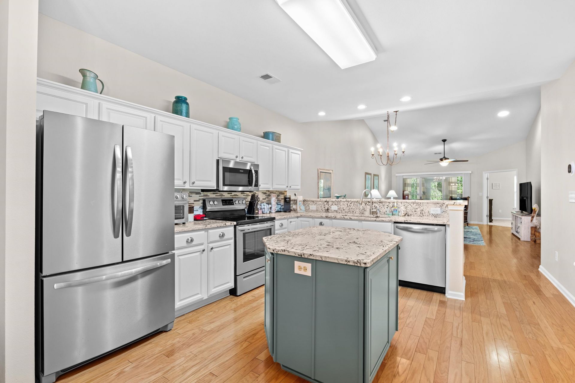 724 Pinehurst Ln.  Photo 5