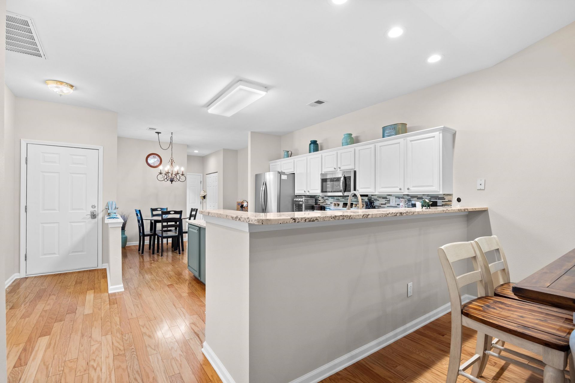 724 Pinehurst Ln.  Photo 8