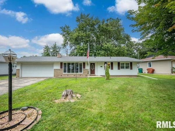 4921 W LINDA Curve, Peoria, IL 61607
