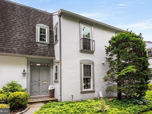 15 LLANFAIR ROAD, UNIT D, ARDMORE, PA 19003