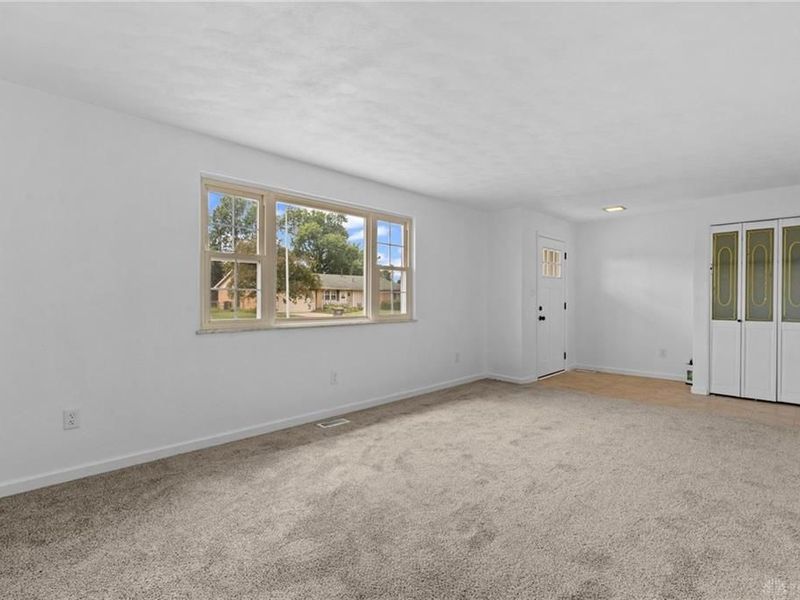 617 Bradfield Drive, Trotwood, OH 45426 Photo 7