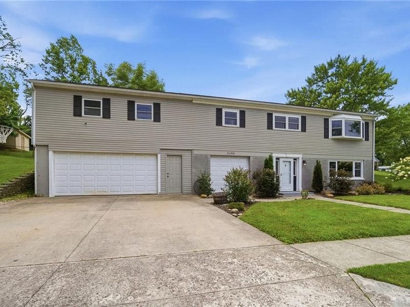3100 E Cunnington Lane, Kettering, OH 45420 Photo 2