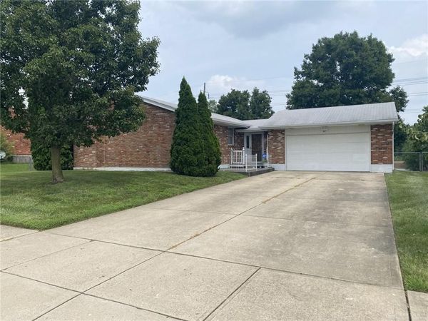 1020 S Elm Street, West Carrollton, OH 45449