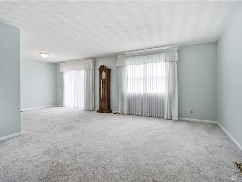1020 S Elm Street, West Carrollton, OH 45449 Photo 13