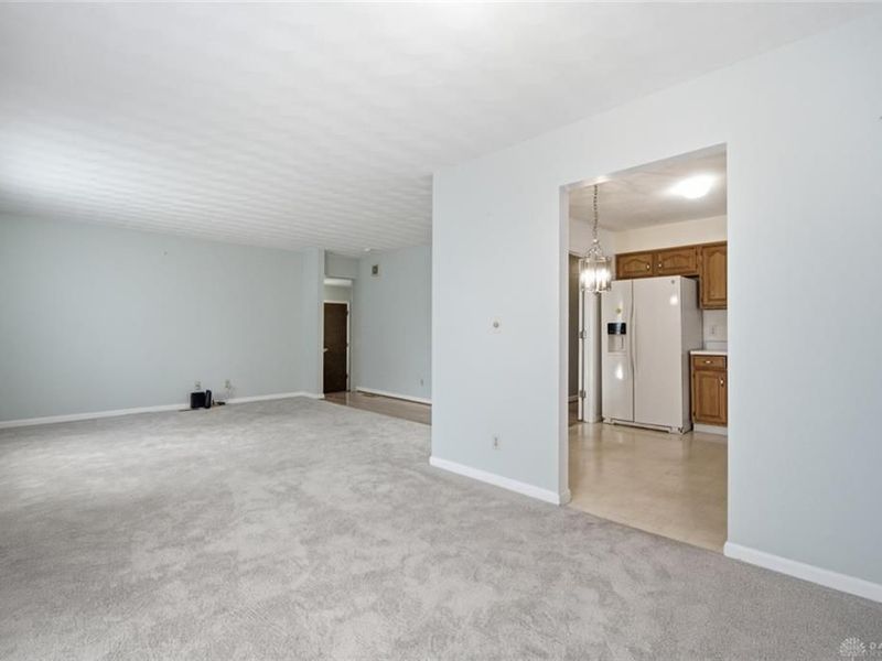 1020 S Elm Street, West Carrollton, OH 45449 Photo 14