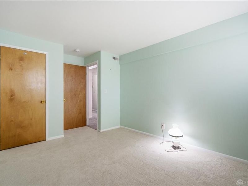 1020 S Elm Street, West Carrollton, OH 45449 Photo 38